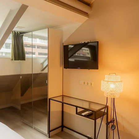 Hotel Floats By H2otel 3*