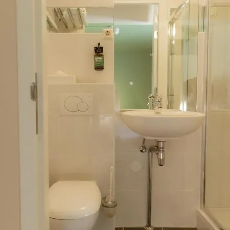 ホテル H2otel　ロッテルダム 3*